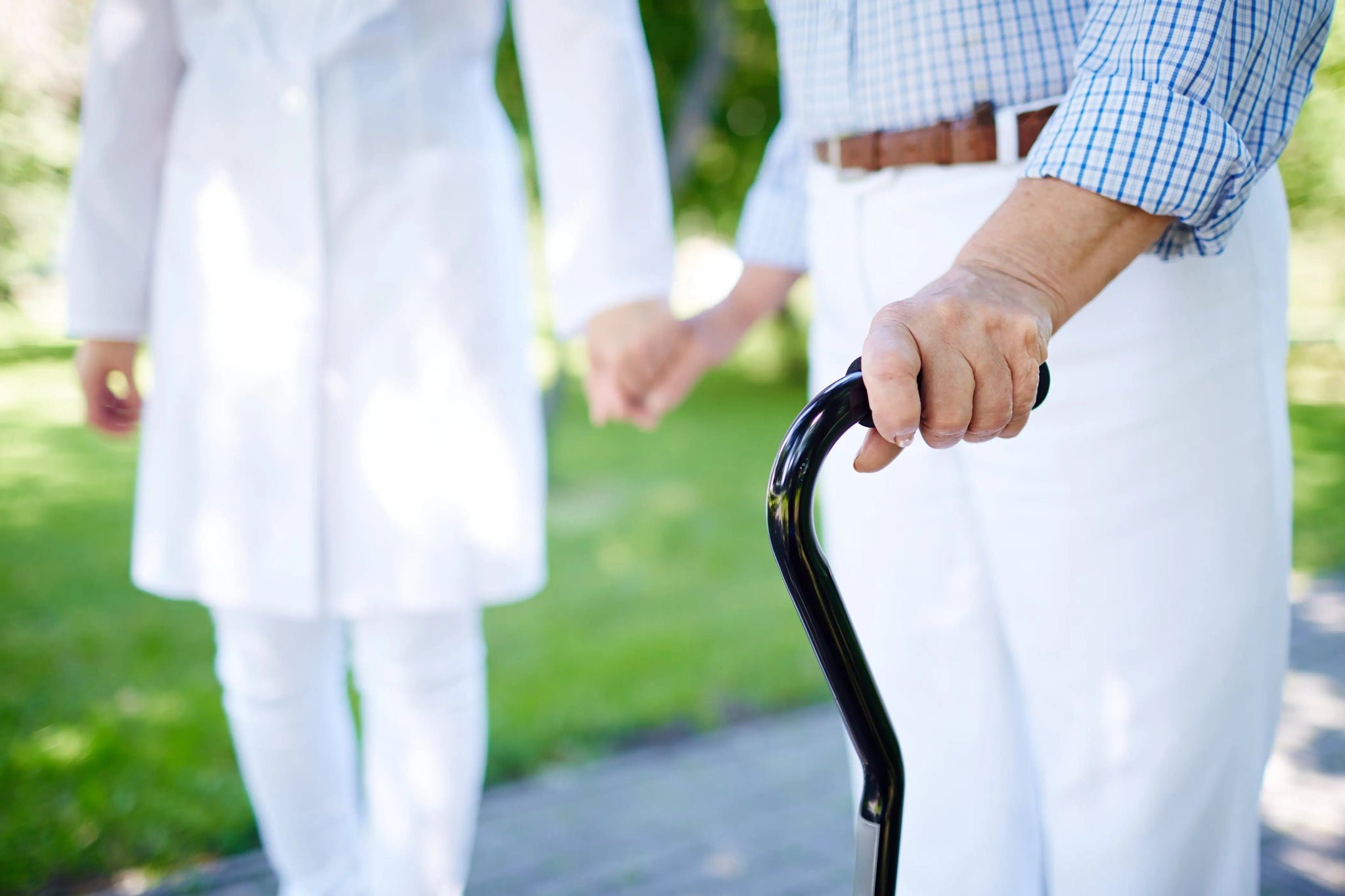 Best-Walking-Cane-for-Seniors-Top-Picks-for-Comfort-and-Stability Pelegon LLC