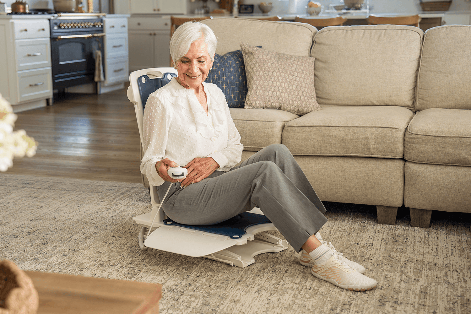 Electric Power Lift Chair for Fall Recovery | Pelegon